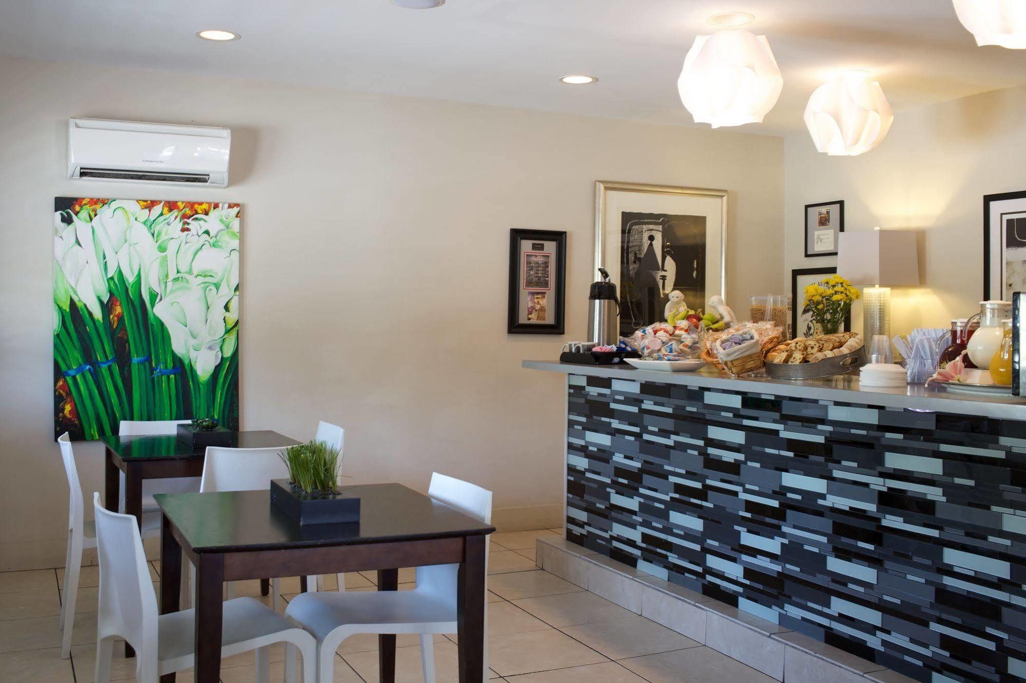 פנסקולה Sole Inn And Suites מראה חיצוני תמונה